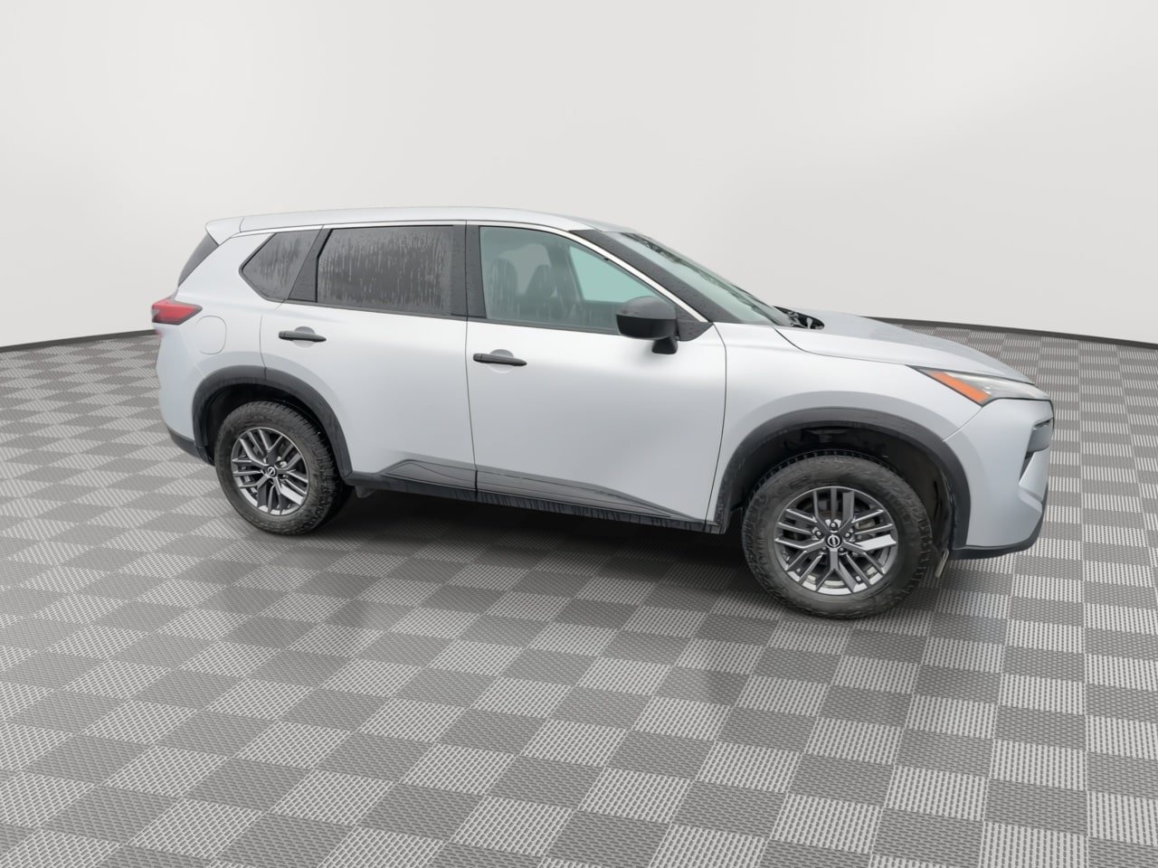 Used 2024 Nissan Rogue S AWD/4WD image 9