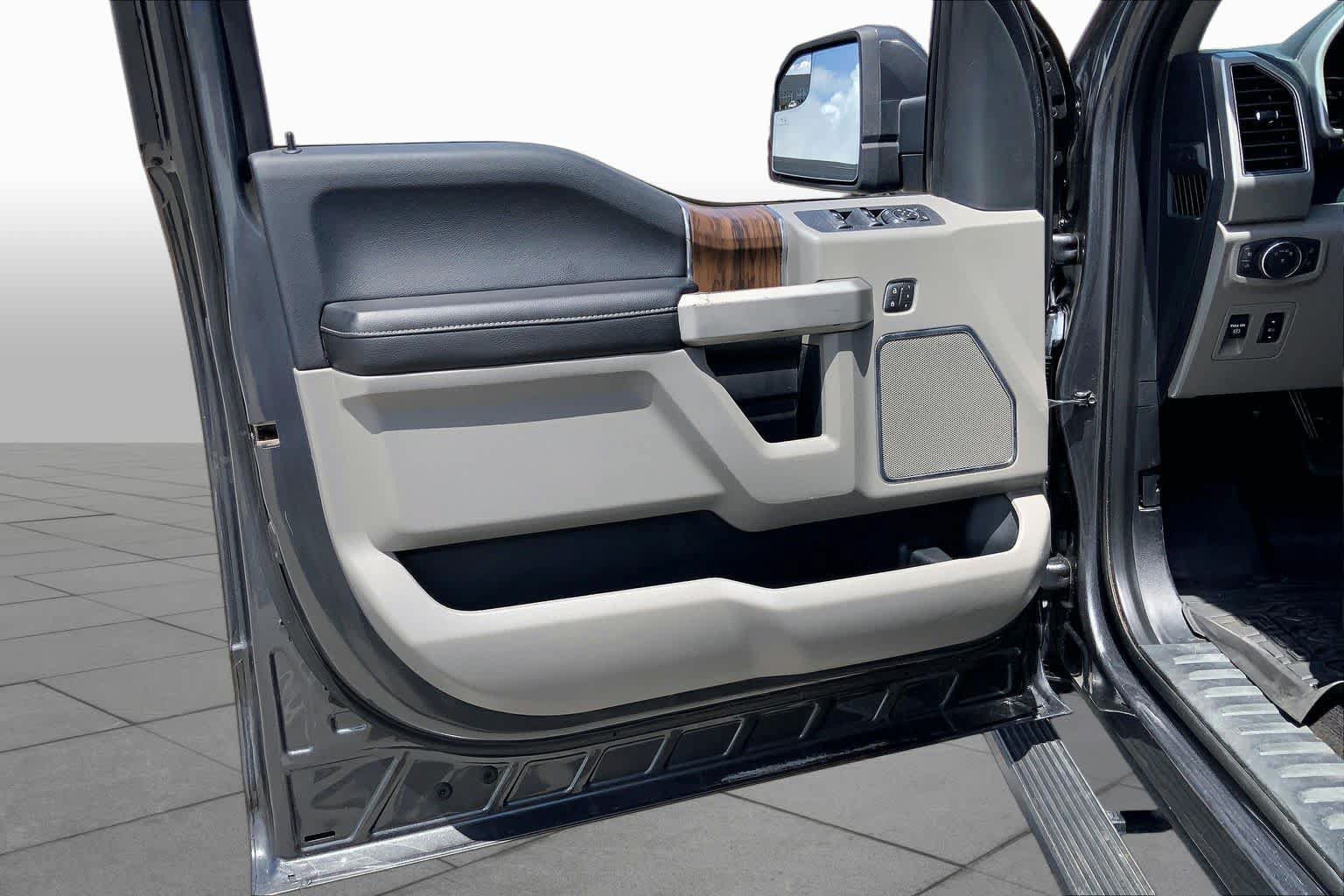 Certified 2019 Ford F150 Lariat RWD image 21