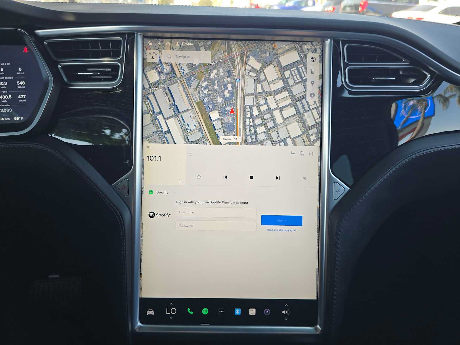 Used 2018 Tesla Model X 100D AWD/4WD image 28