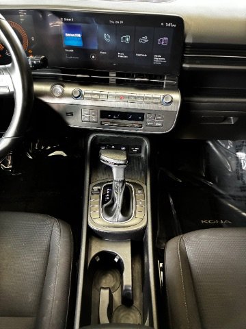 Used 2024 Hyundai Kona SEL image 28
