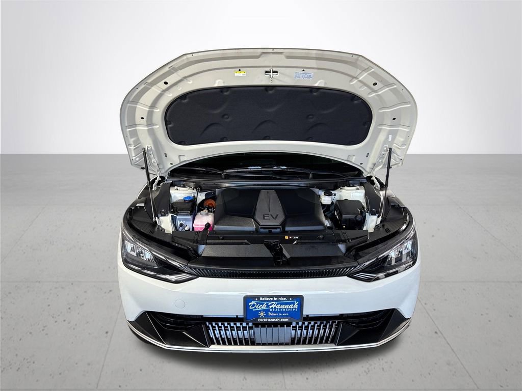 Certified 2024 Kia EV6 Light AWD/4WD image 23