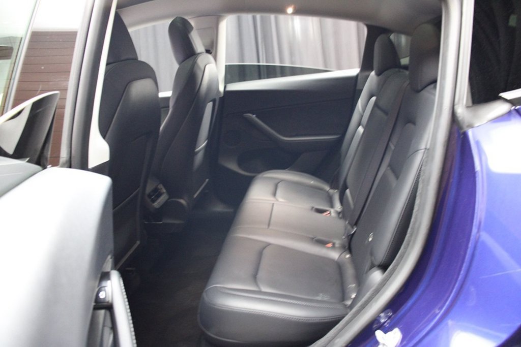 Used 2023 Tesla Model Y Long Range AWD/4WD image 21