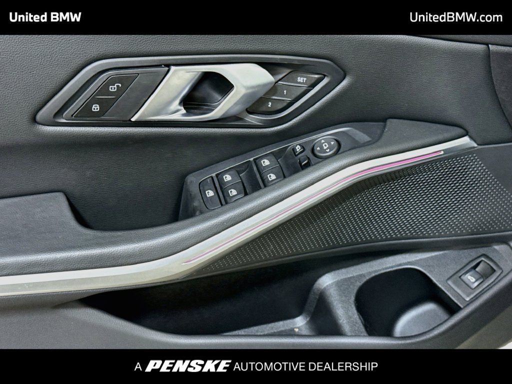 Certified 2025 BMW 330i Sedan RWD image 10