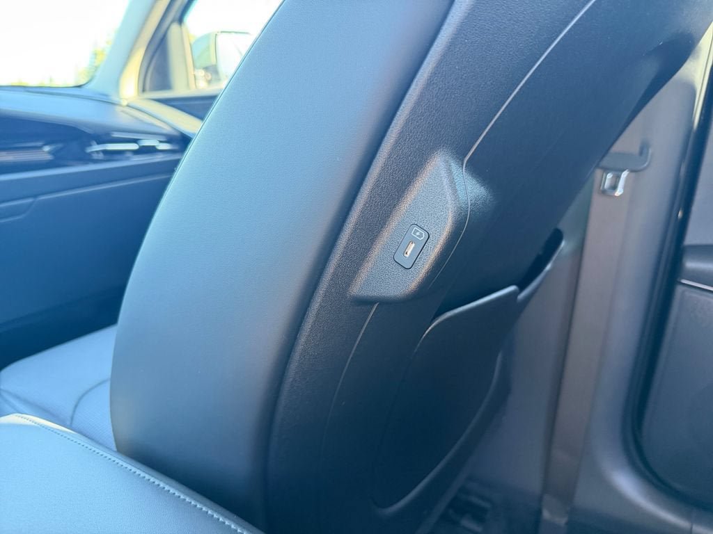 Used 2025 Kia Niro FWD image 32