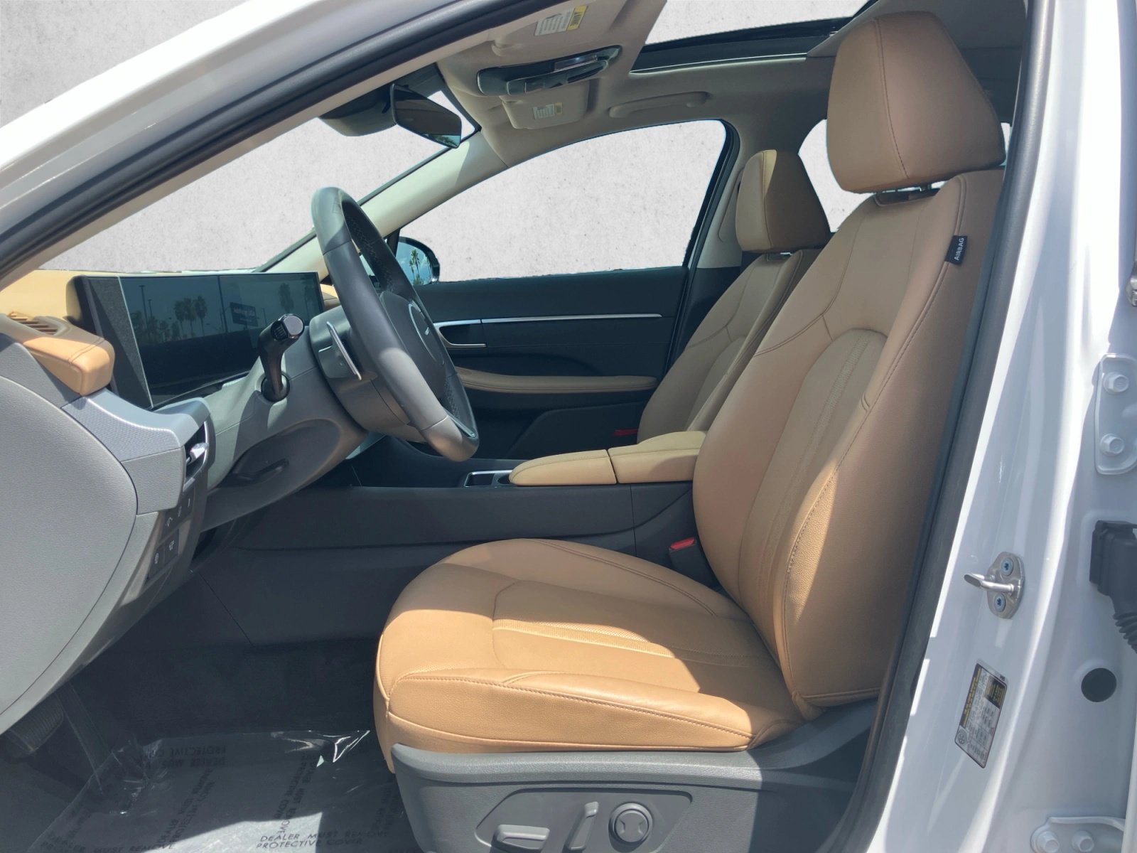 Used 2025 Hyundai Sonata Limited FWD image 11