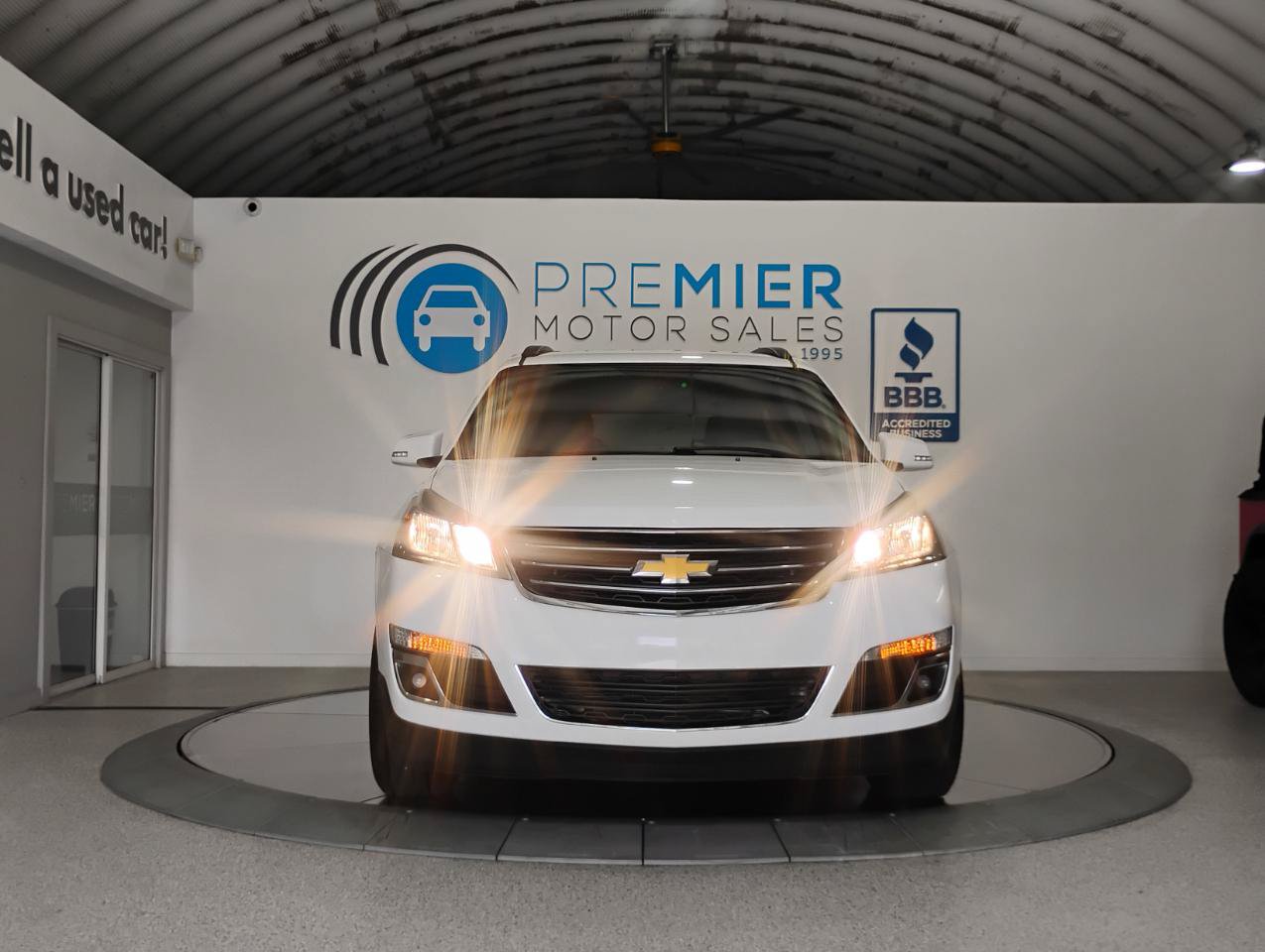 Used 2017 Chevrolet Traverse LT FWD image 22