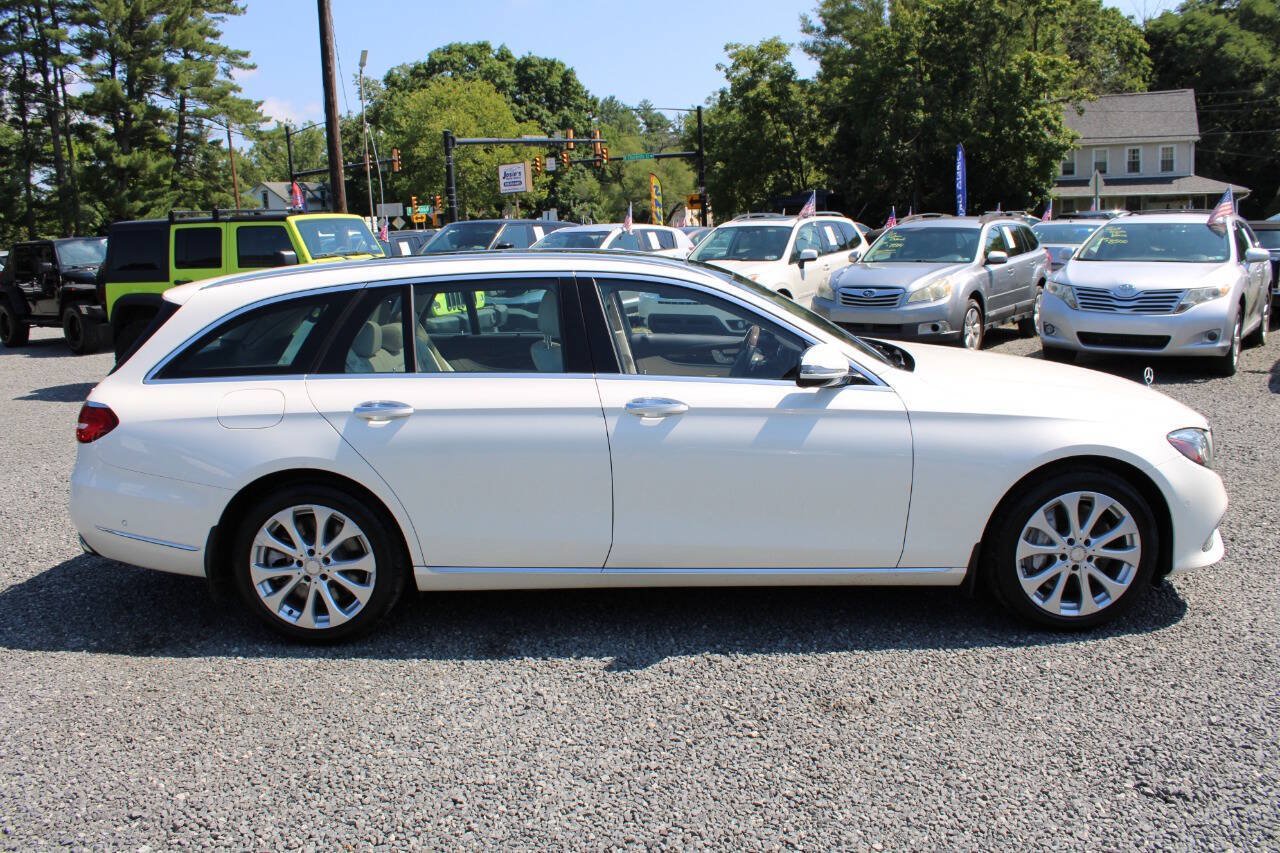 Used 2017 Mercedes-Benz E 400 4MATIC Wagon image 6