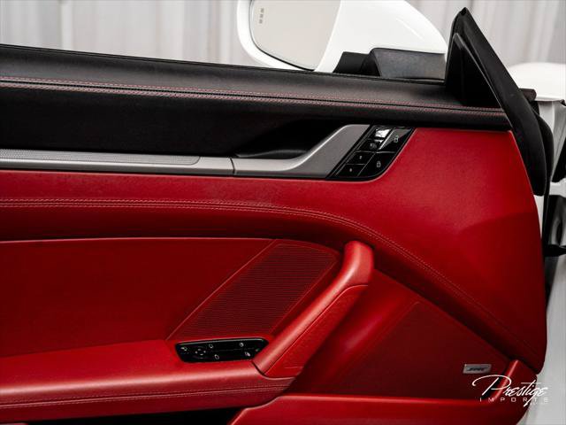 Used 2020 Porsche 911 Carrera S RWD image 19
