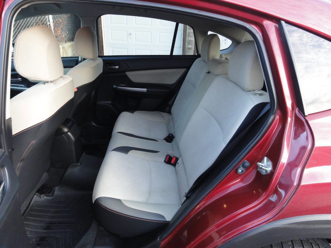 Used 2017 Subaru Crosstrek 2.0i Premium image 14