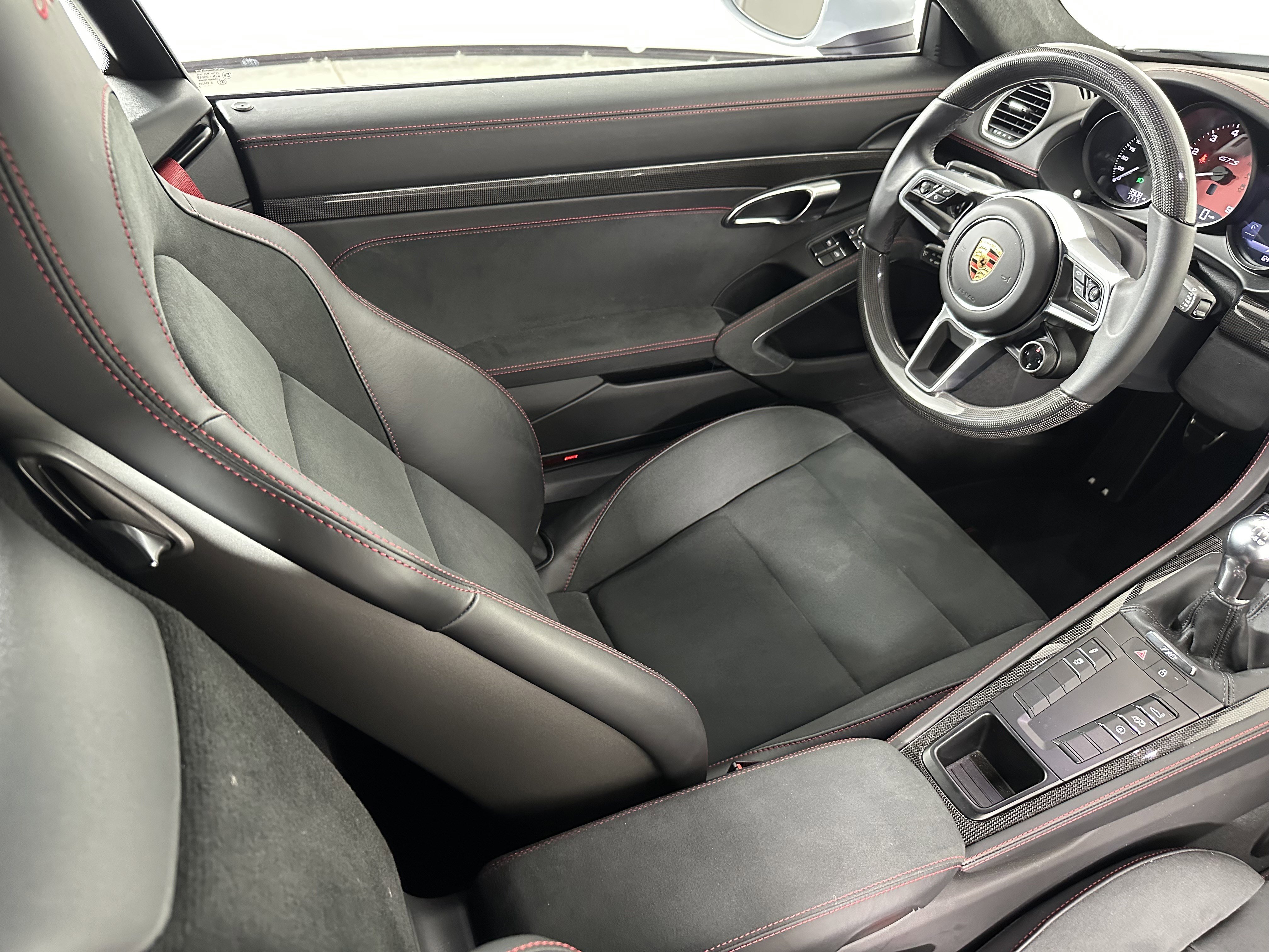 Used 2023 Porsche 718 Cayman GT4 image 10