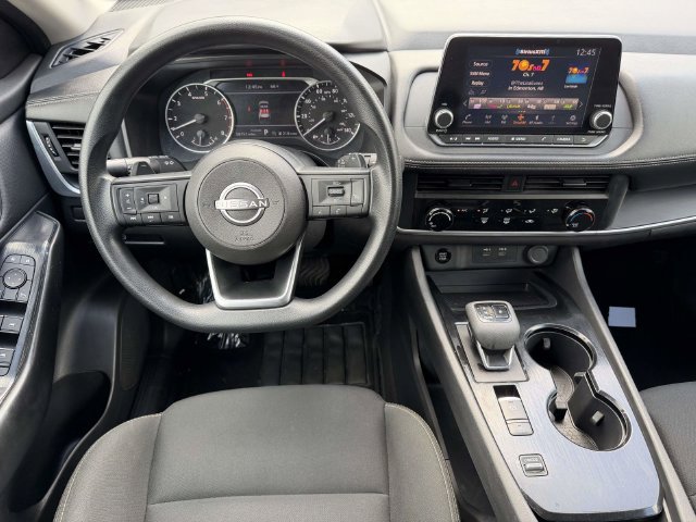 Used 2024 Nissan Rogue S FWD image 17