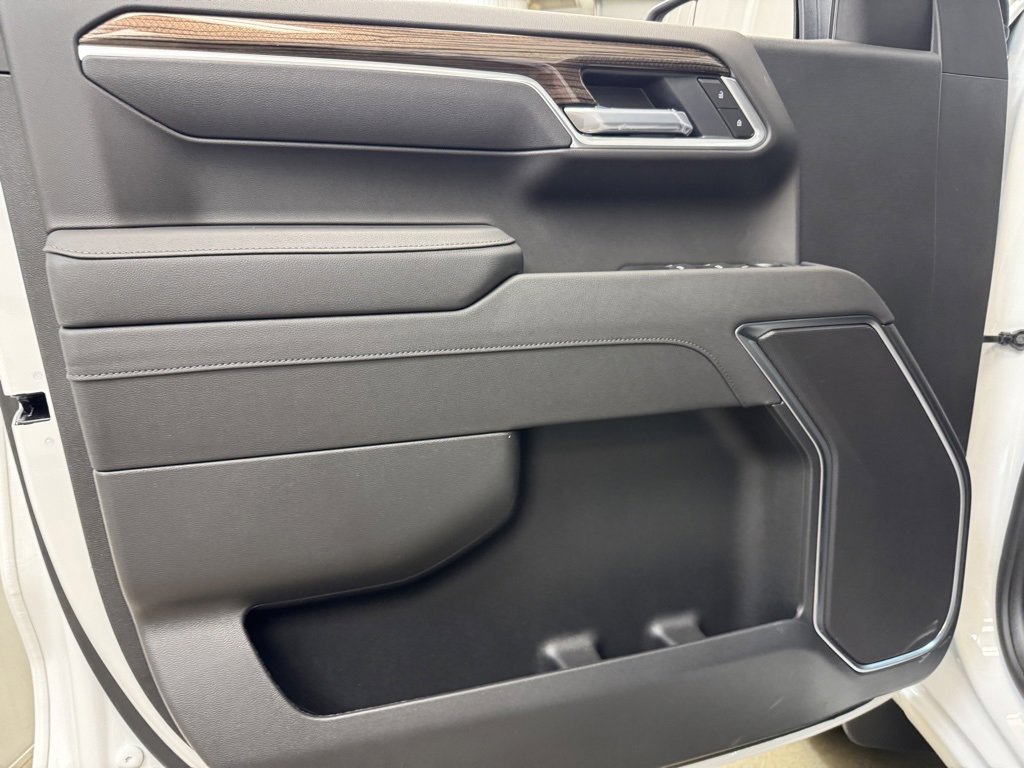 New 2026 Chevrolet Silverado 1500 LT image 9