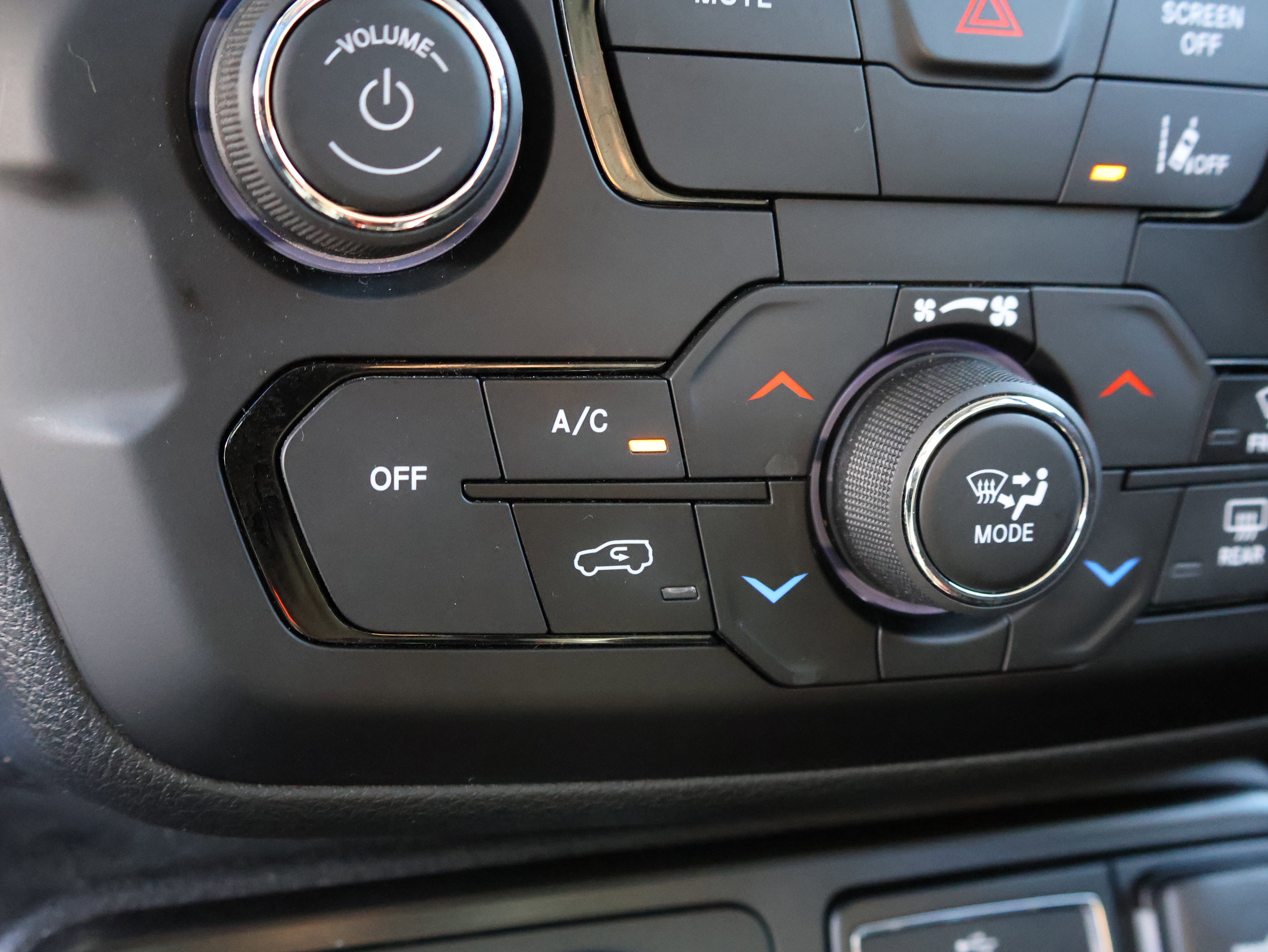 Used 2022 Jeep Renegade Trailhawk image 30