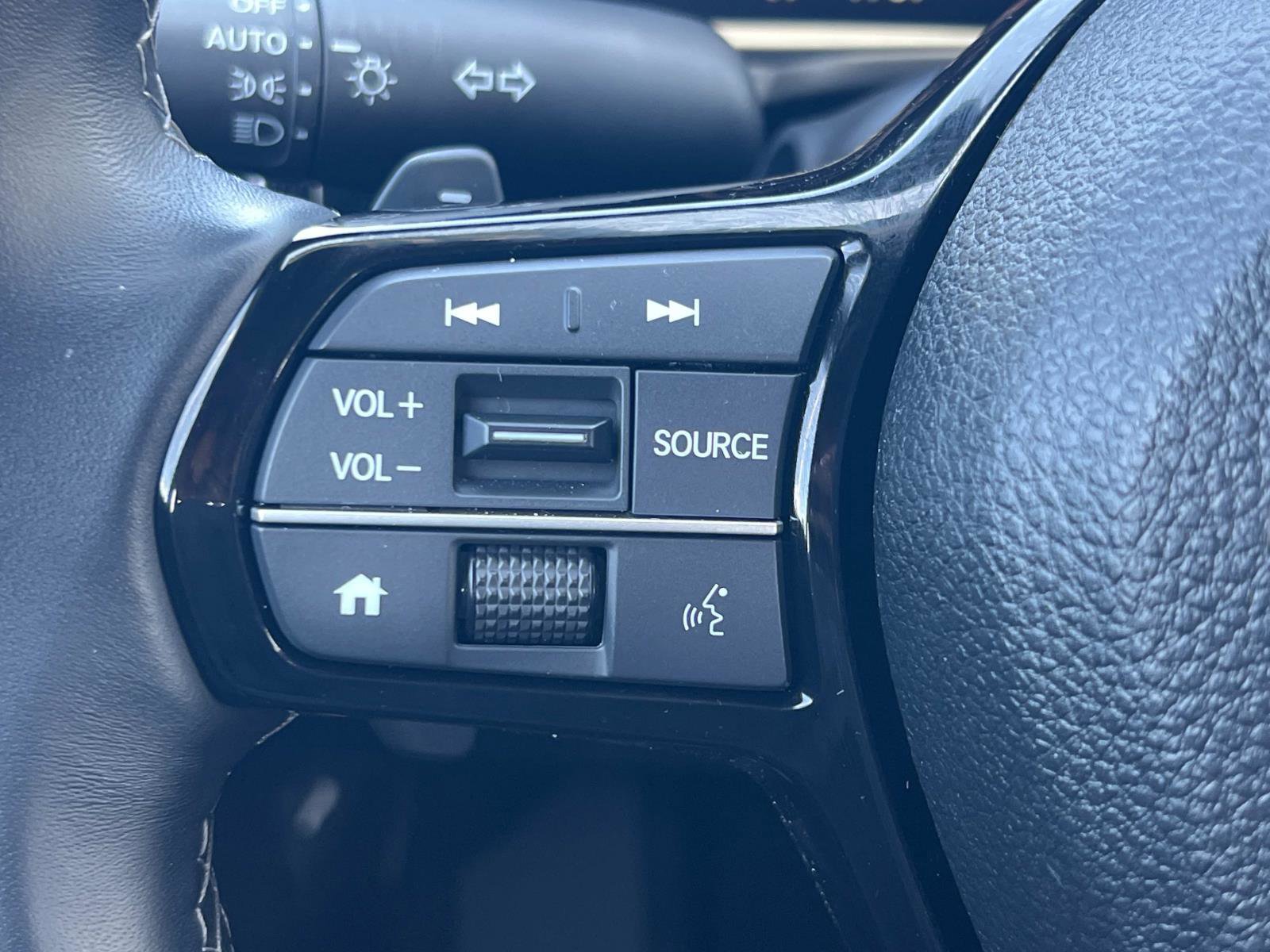 Certified 2025 Honda Civic Sport image 9