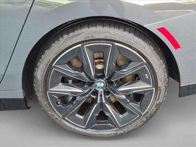 Used 2023 BMW 760i xDrive w/ Parking Assistance Package AWD/4WD image 22