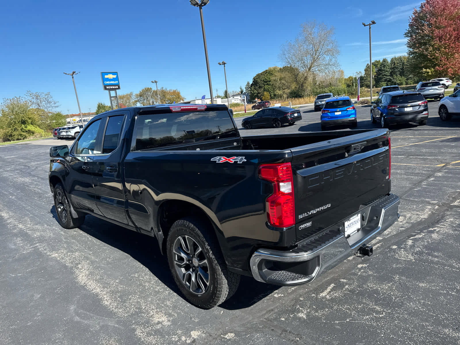 Used 2023 Chevrolet Silverado 1500 LT image 9