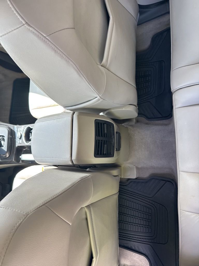 Used 2016 Ford Escape Titanium FWD image 15