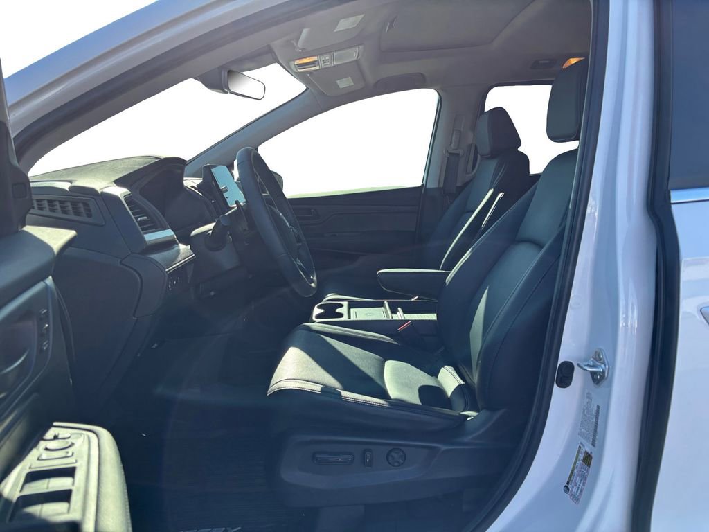 Used 2025 Honda Odyssey EX-L image 14