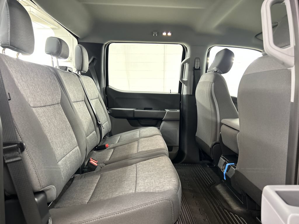 New 2027 Ford F250 XL w/ XL Driver Assist Package AWD/4WD image 16