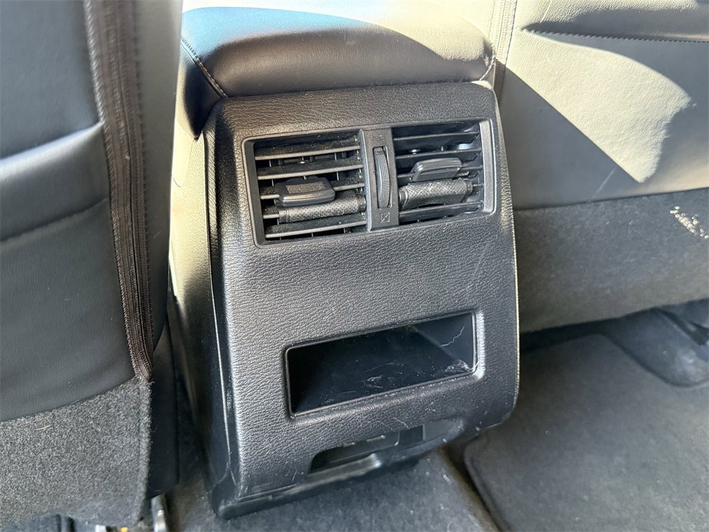 Used 2023 Mitsubishi Outlander SE image 26