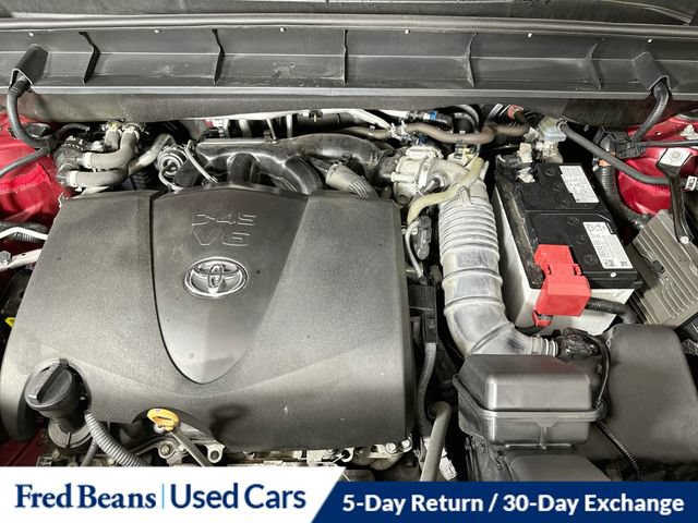 Used 2022 Toyota Highlander LE AWD/4WD image 36