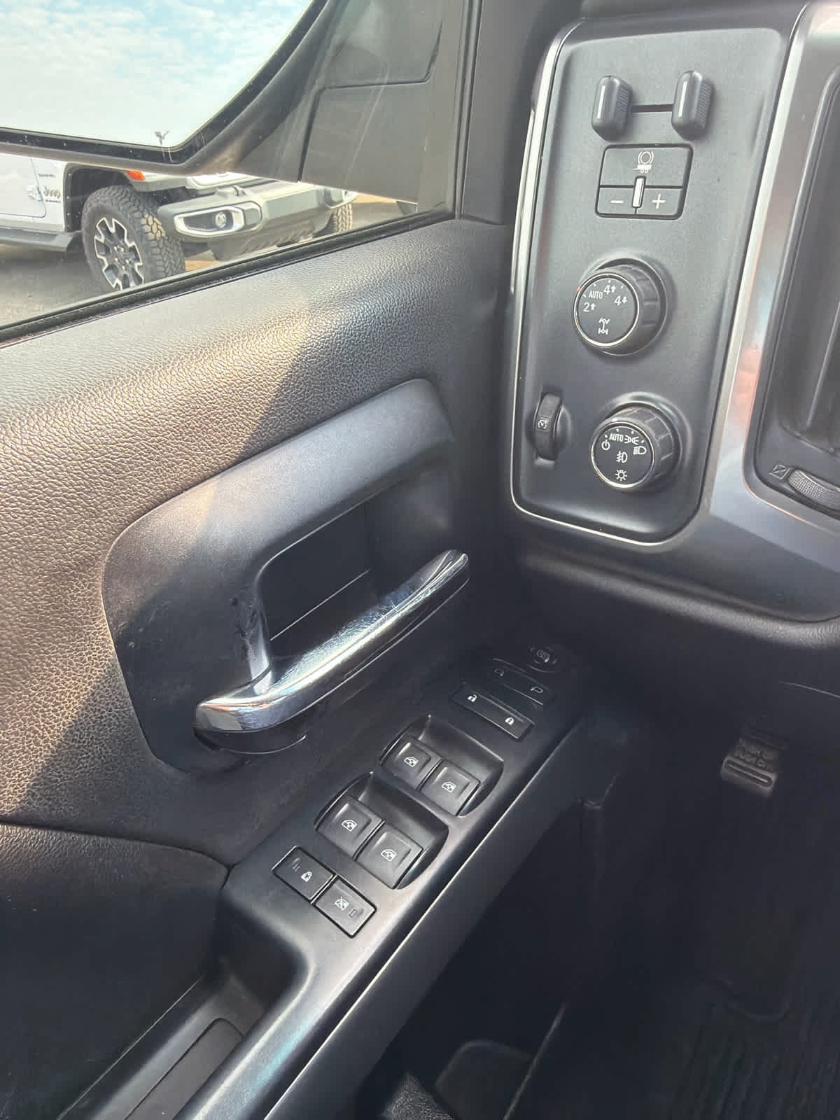 Used 2014 Chevrolet Silverado 1500 LT w/ All Star Edition AWD/4WD image 12