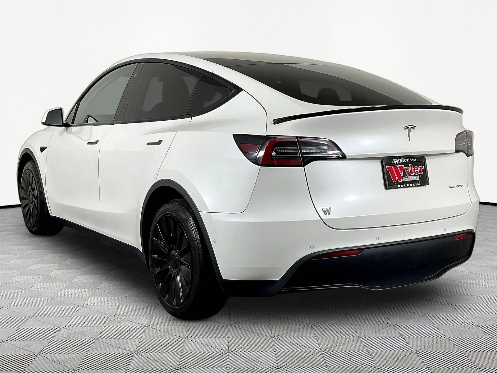 Used 2020 Tesla Model Y Long Range AWD/4WD image 4