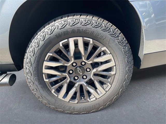 New 2026 Chevrolet Suburban Z71 w/ Z71 Off-Road Package image 11