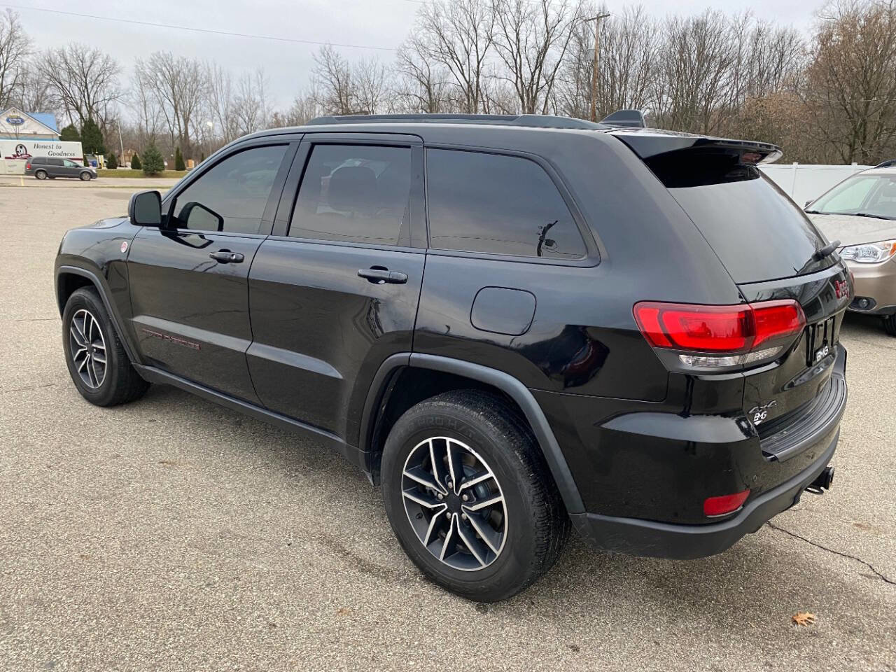 Used 2020 Jeep Grand Cherokee Trailhawk w/ Trailhawk Luxury Group image 3