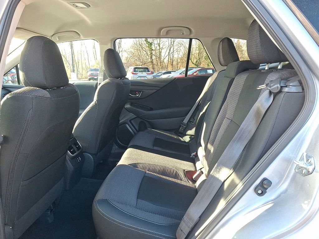 Used 2025 Subaru Outback Premium w/ Tech Package 1 image 9