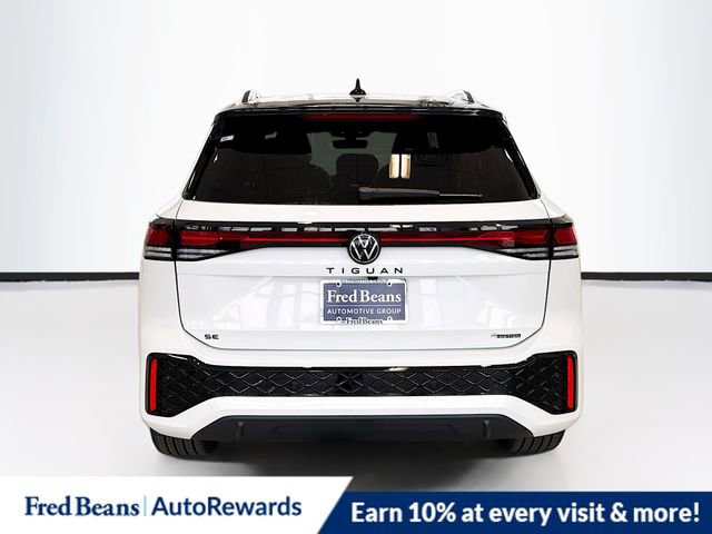New 2026 Volkswagen Tiguan SE R-Line image 5