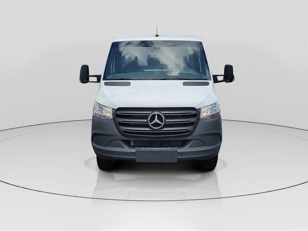 New 2023 Mercedes-Benz Sprinter 4500 image 2
