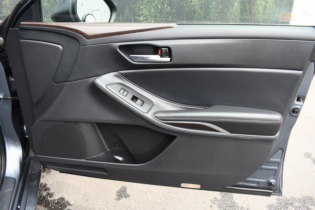 Certified 2019 Toyota Avalon XLE w/ Moonroof Package FWD image 24
