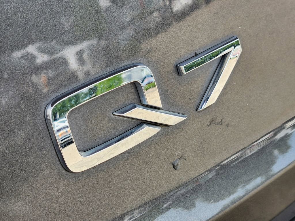 Used 2021 Audi Q7 2.0T Premium Plus w/ Premium Plus Package AWD/4WD image 12