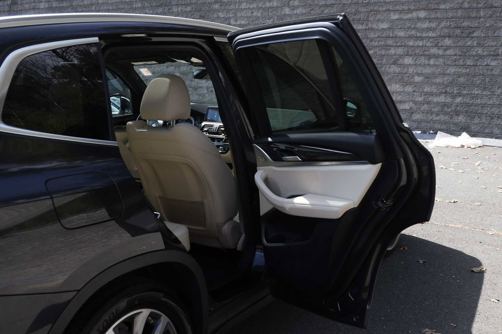 Used 2019 BMW X3 xDrive30i w/ Driving Assistance Package image 17