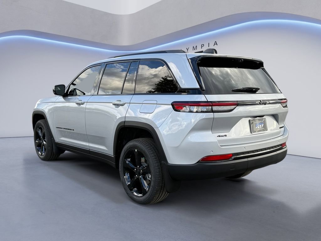 New 2025 Jeep Grand Cherokee Limited image 3