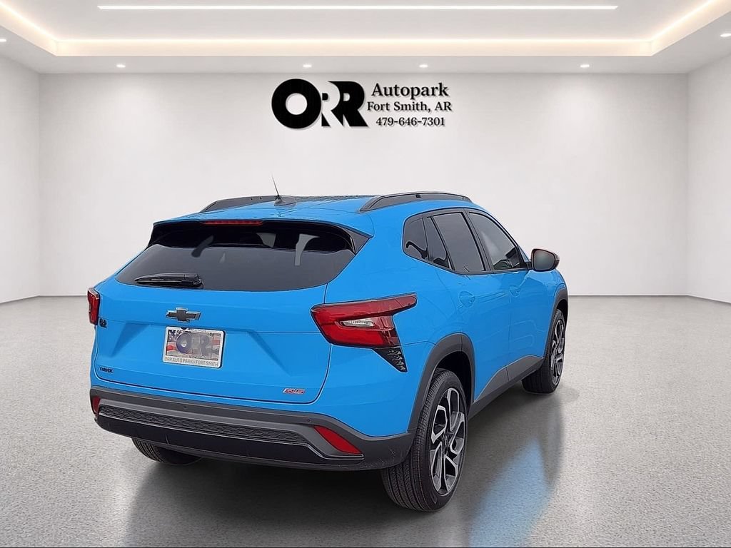 Used 2026 Chevrolet Trax RS w/ Sunroof Package FWD image 5
