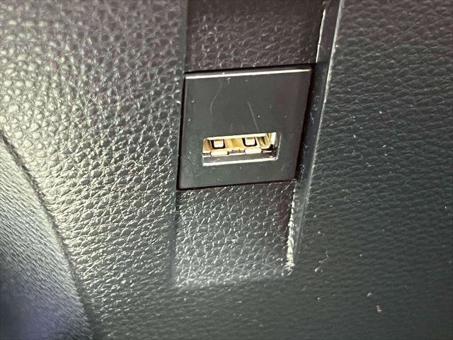 Certified 2022 Toyota Corolla SE image 24