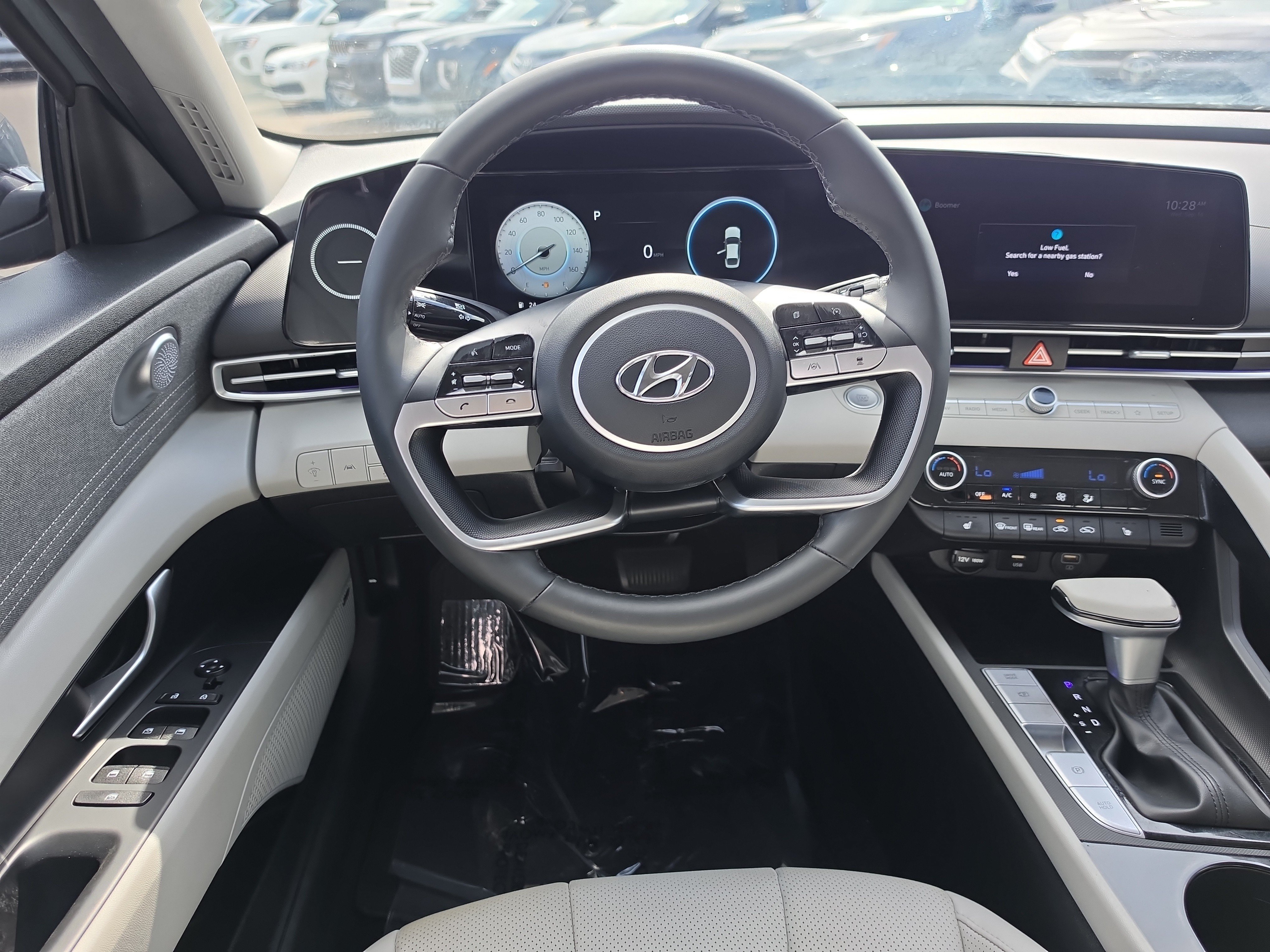 Used 2022 Hyundai Elantra Limited FWD image 13