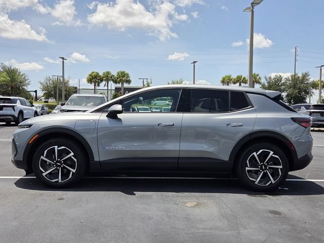 Certified 2026 Chevrolet Equinox EV LT w/ Comfort Package FWD image 3