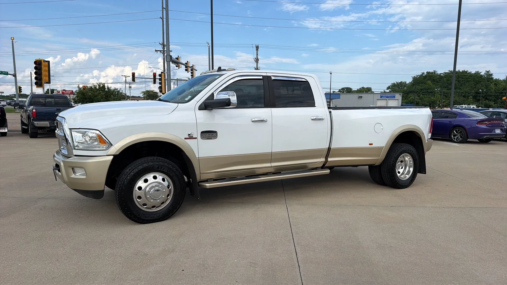 Used 2015 RAM 3500 Laramie Longhorn w/ Convenience Group AWD/4WD image 6