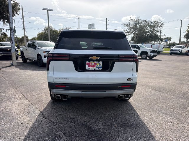 New 2027 Chevrolet Traverse LT w/ Sun and Wheel Package FWD image 10