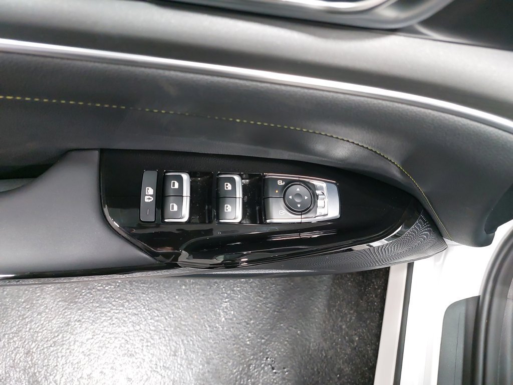 Used 2026 Kia K5 GT FWD image 28