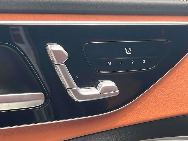 Used 2025 Mercedes-Benz C 300 4MATIC Sedan image 12