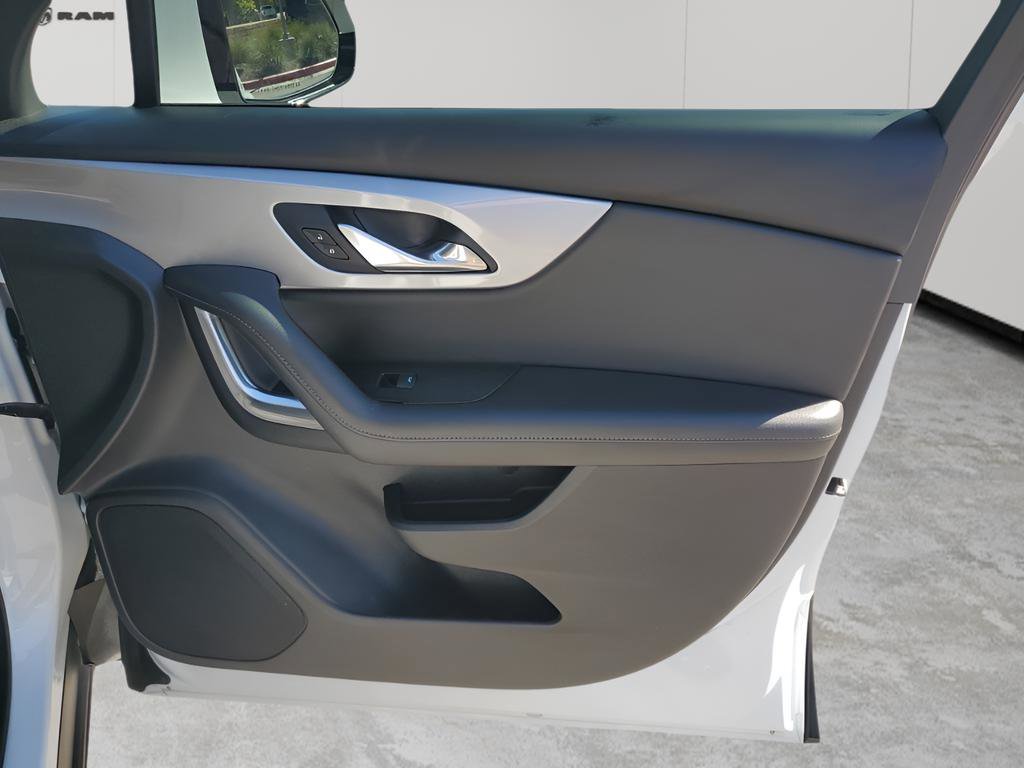 Used 2021 Chevrolet Blazer LT image 13