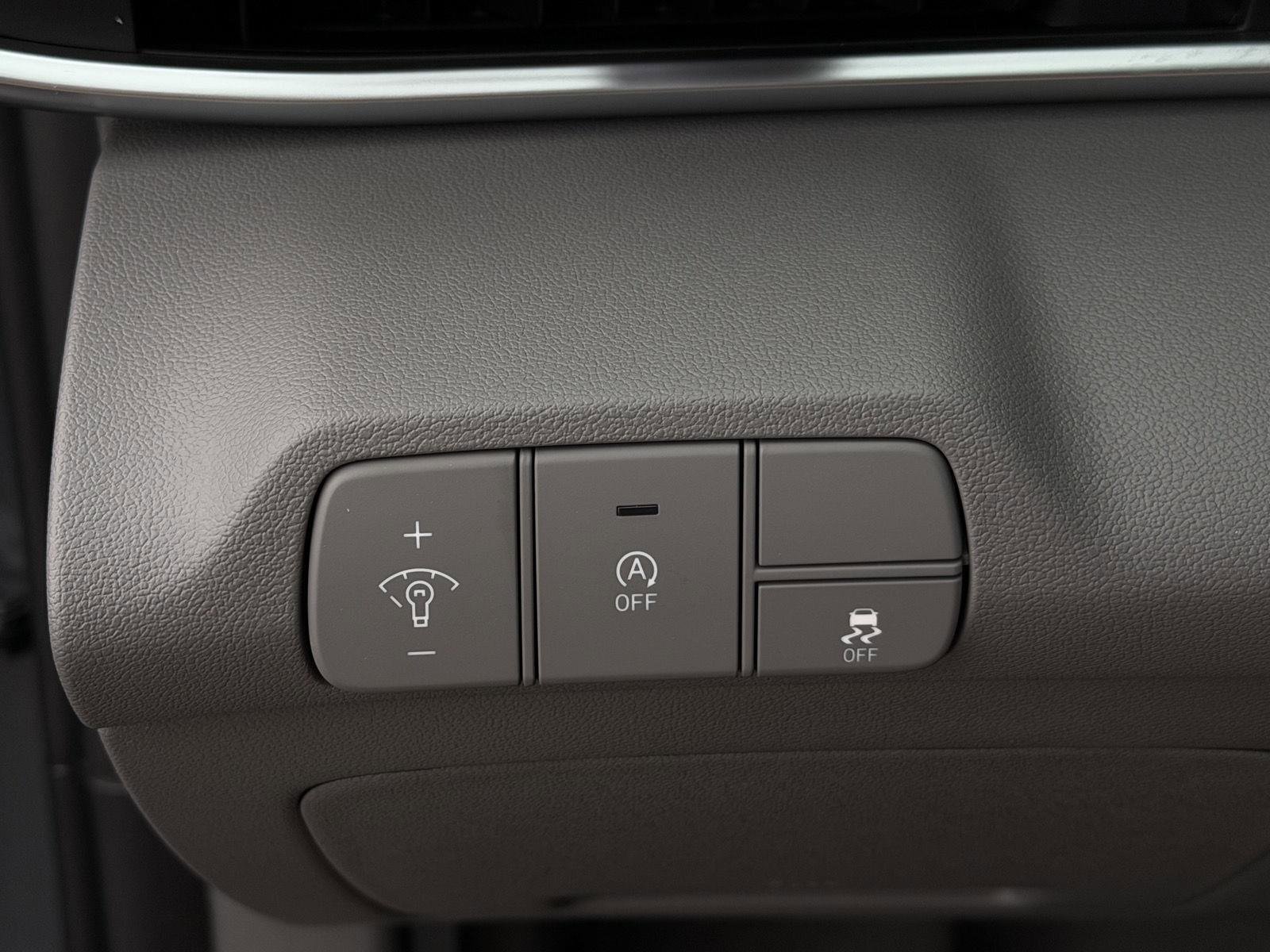 New 2026 Hyundai Elantra SE FWD image 17