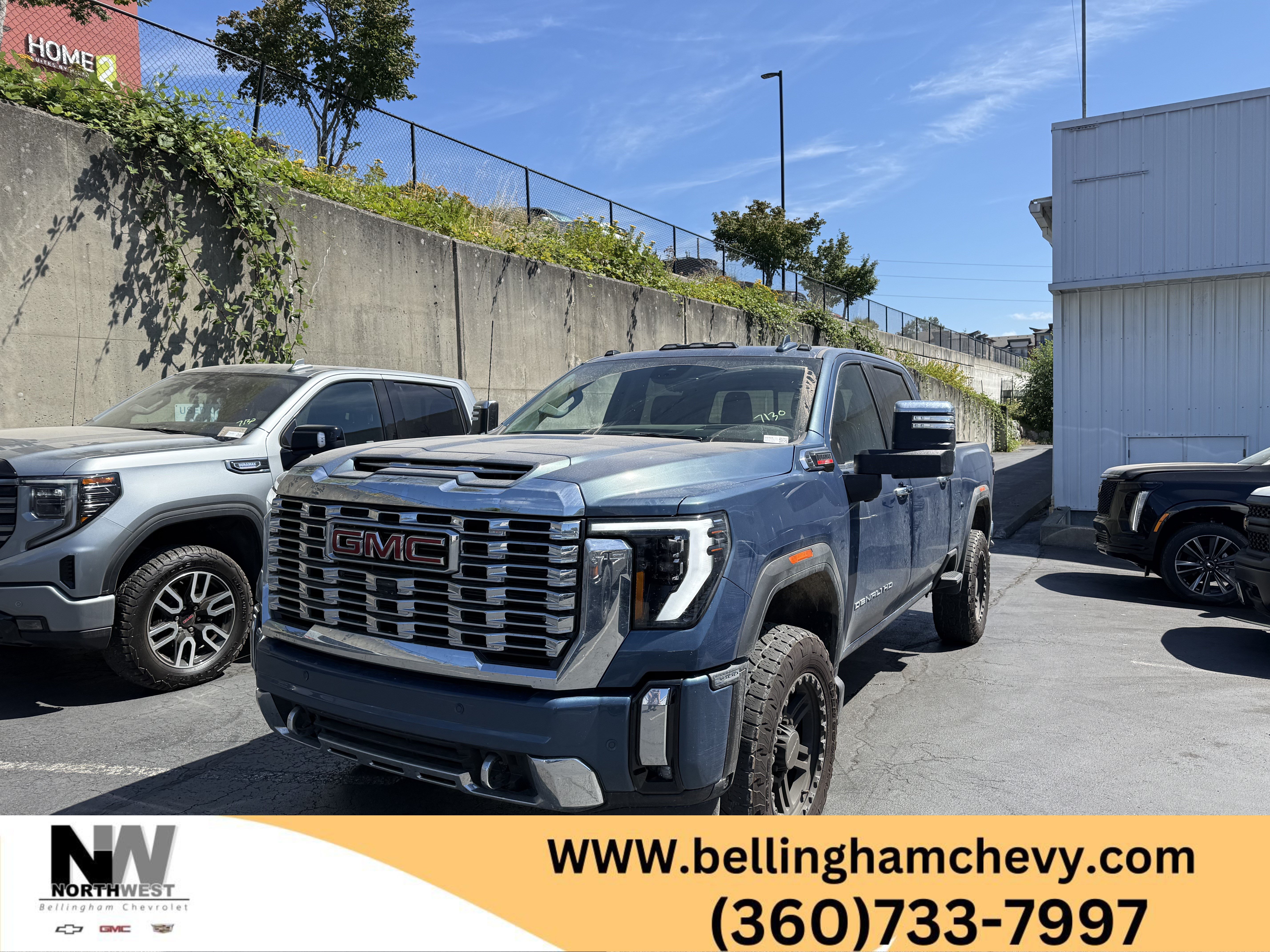 Used 2026 GMC Sierra 3500 Denali w/ Denali Reserve Package AWD/4WD image 1