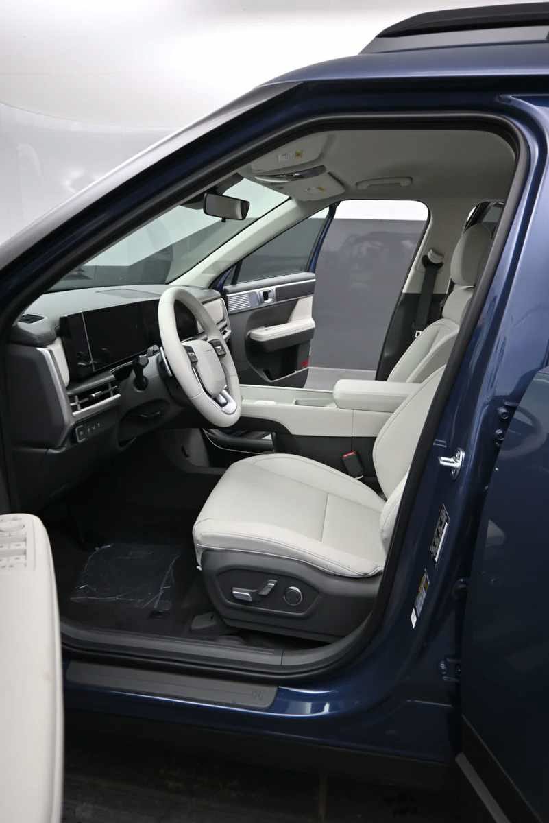 New 2027 Hyundai Santa Fe SEL AWD/4WD image 16