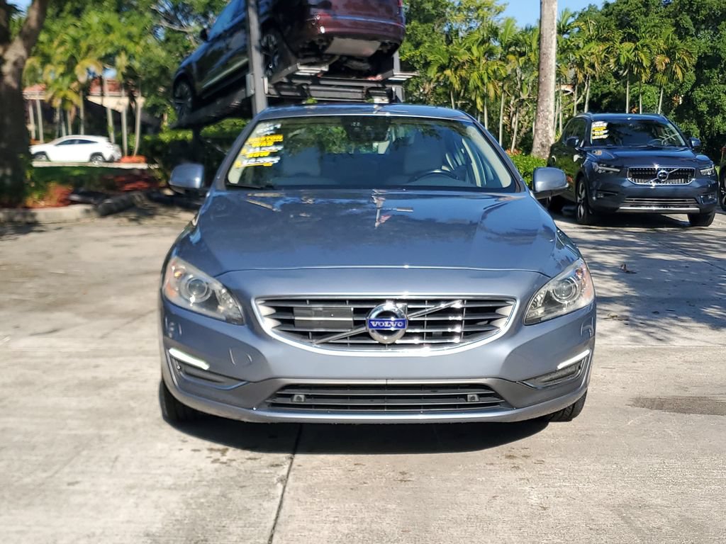 Used 2017 Volvo S60 T5 Inscription Platinum w/ Climate Package FWD image 2