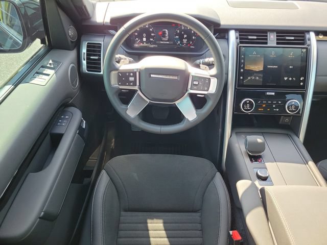Used 2025 Land Rover Discovery S AWD/4WD image 14